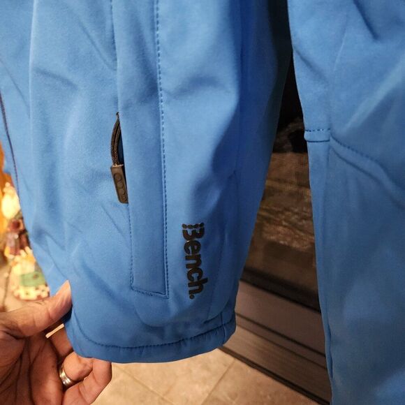 Bench Performance Quick Dry Full Zip Mens Windbreaker Technical Streetwear - Picture 7 of 9